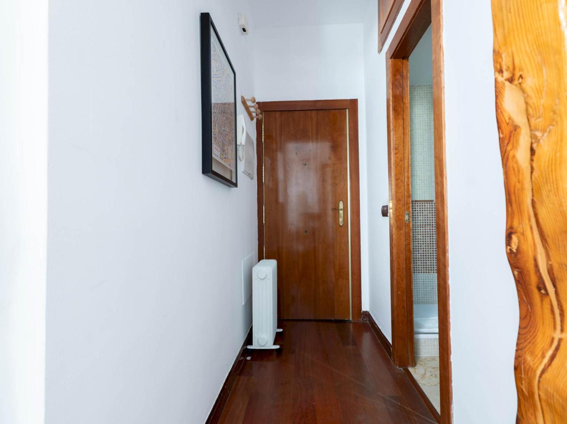 One Bedroom Apartment In Chueca Madrid Eksteriør billede
